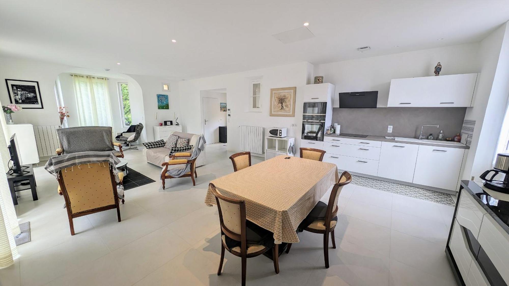 Ref Jas - Palmes Dproperties Cannes